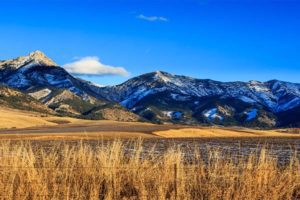Montana landscape with mountains